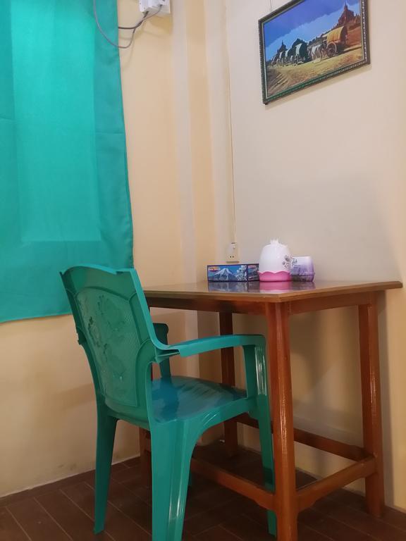Hostel T Venus Yangon Zimmer foto